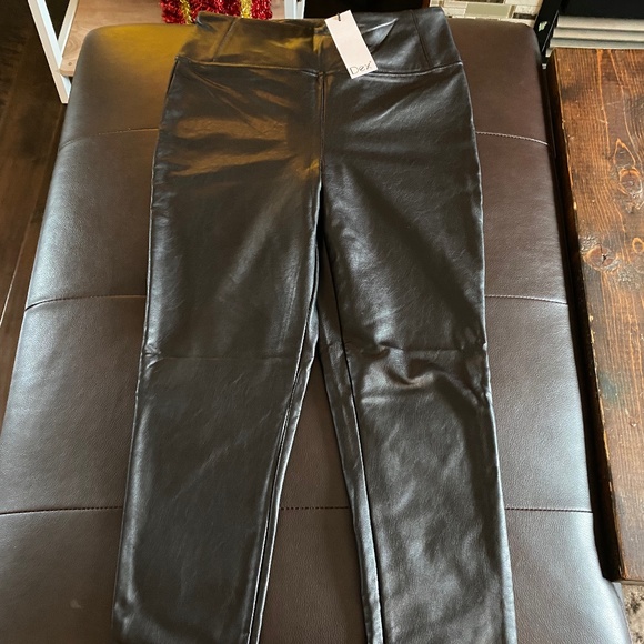 New with tags Dex faux leather leggings - Picture 1 of 1